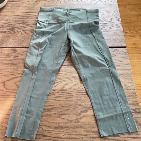 Lululemon Fast and Free Sage Gray Leggings 6 - Picture 4 of 7